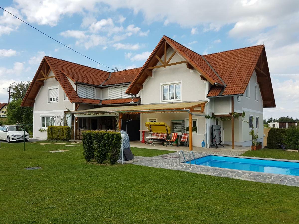 Pension Altmann Sankt Magdalena Exterior photo